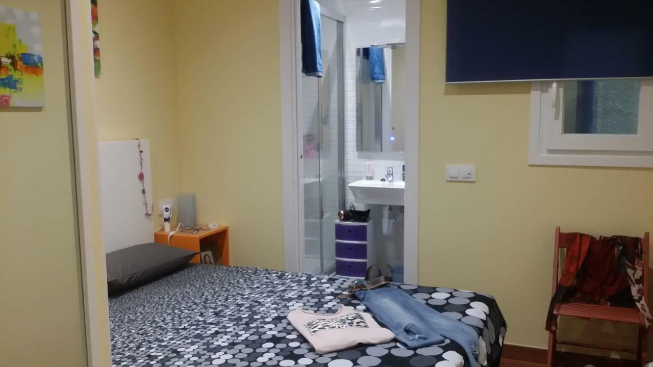 Apartamentos Ferran Paqui Rosas Exteriör bild
